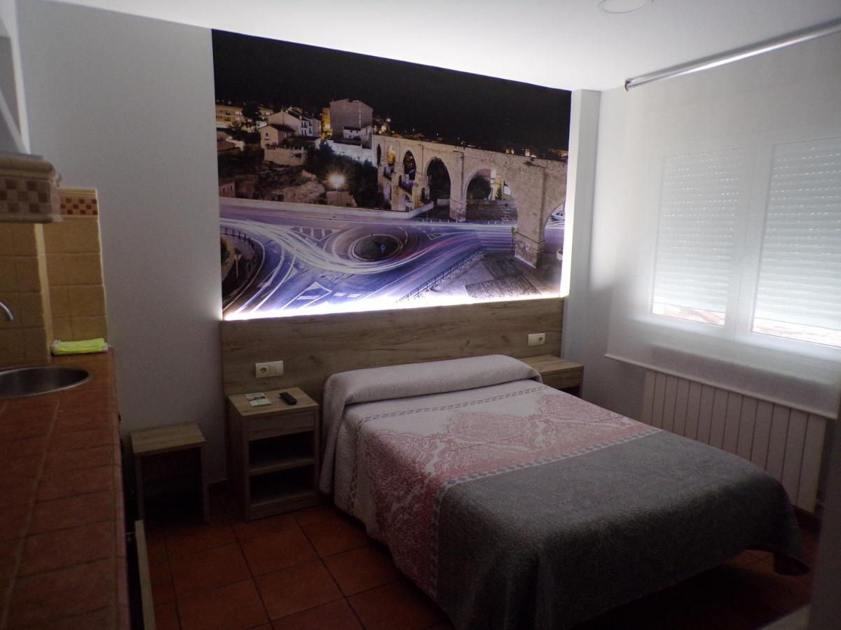 Hostal Serruchi テルエル エクステリア 写真