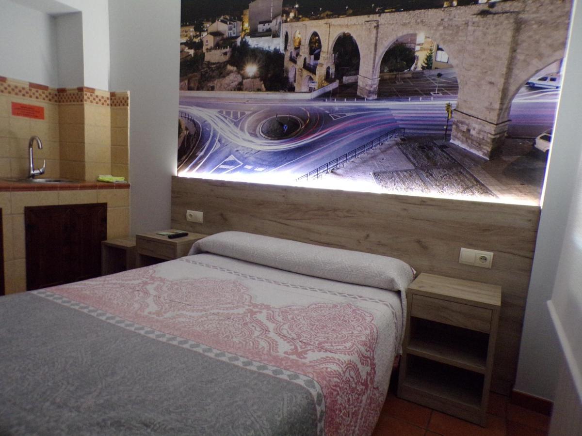 Hostal Serruchi テルエル エクステリア 写真