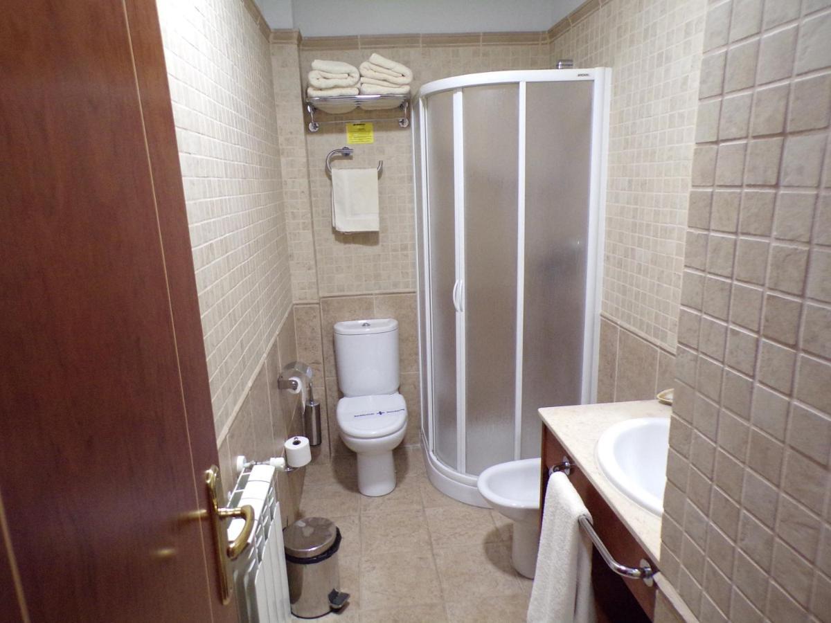 Hostal Serruchi テルエル エクステリア 写真